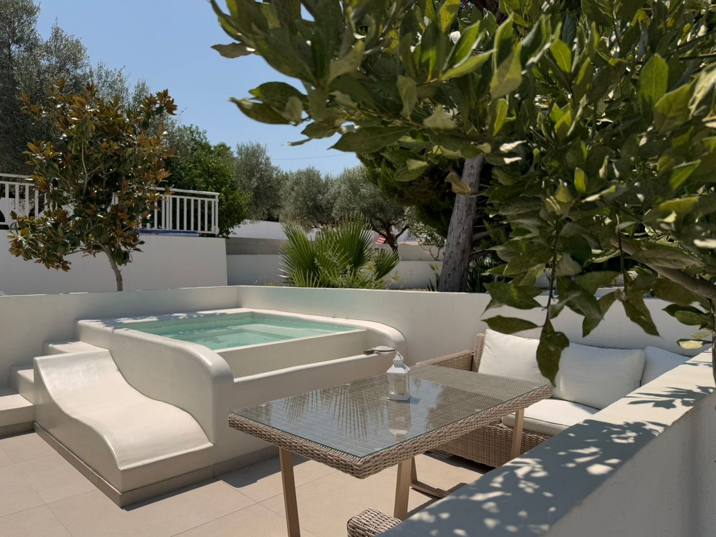 Haris Hotel - Superior Suite with Private Pool