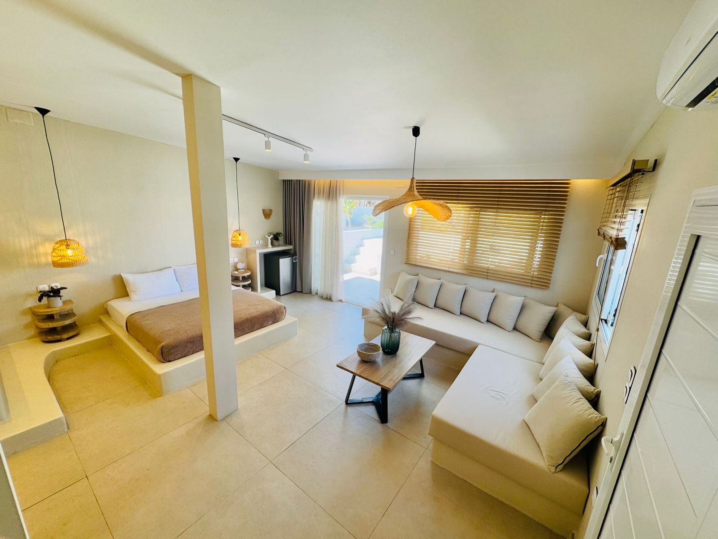 Haris Hotel - Superior Suite with Private Pool