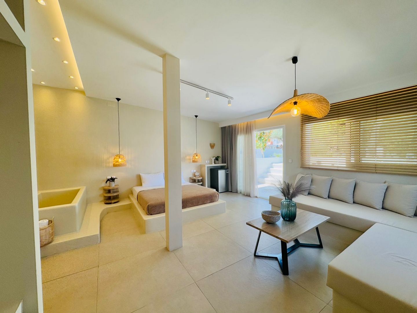 Haris Hotel - Superior Suite with Private Pool