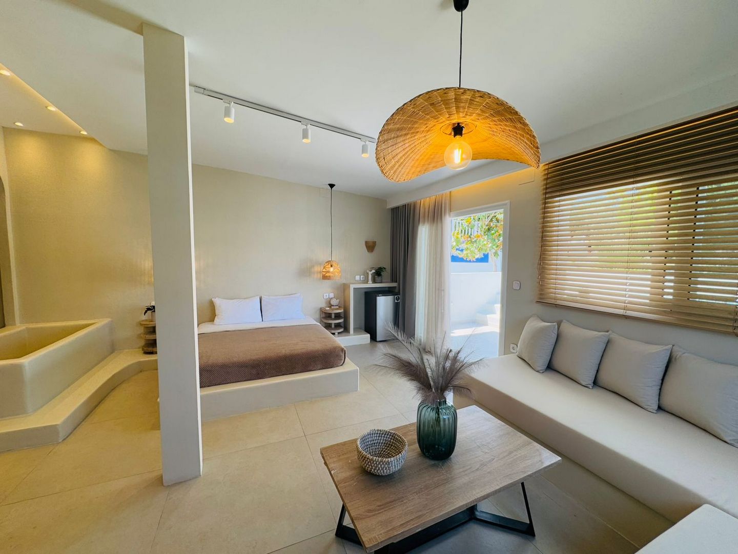 Haris Hotel - Superior Suite with Private Pool
