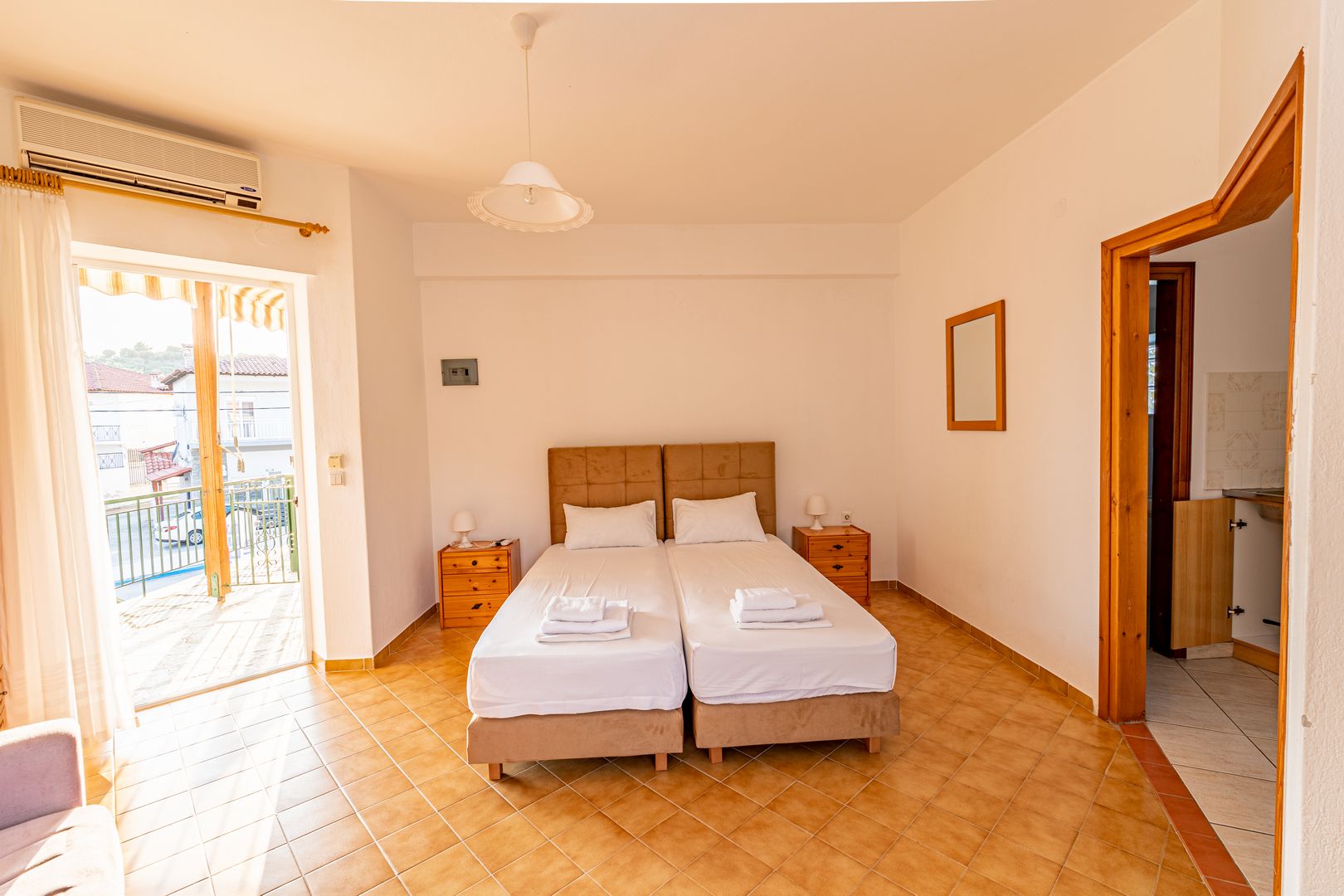 Skioni Studios - Triple room Sea View