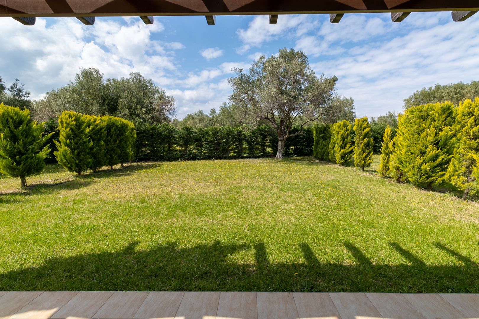 Friday Mood - Villa Pleasure